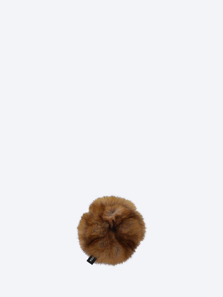 Holli fake fur scrunchie 1