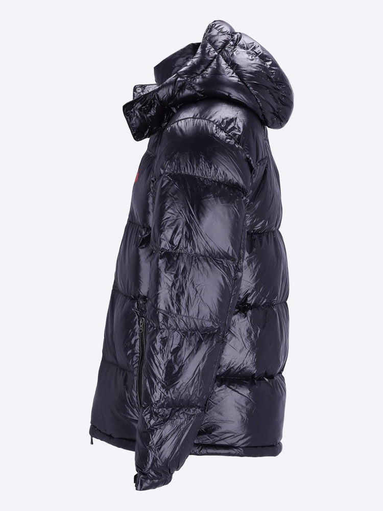 Blouson aviateur isolé 2