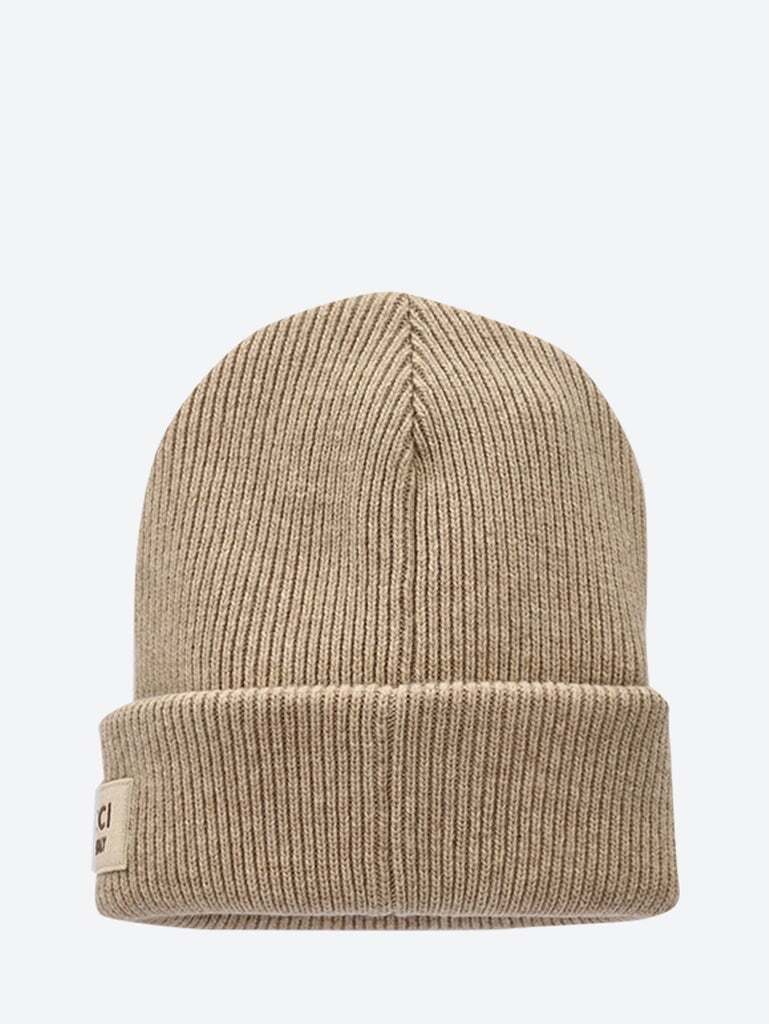 Chapeau tricoté 1