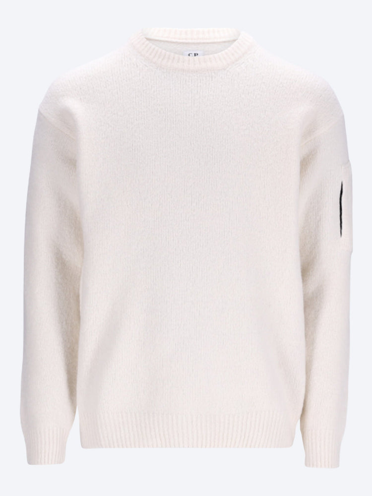 Pull ras du cou en tricot 1
