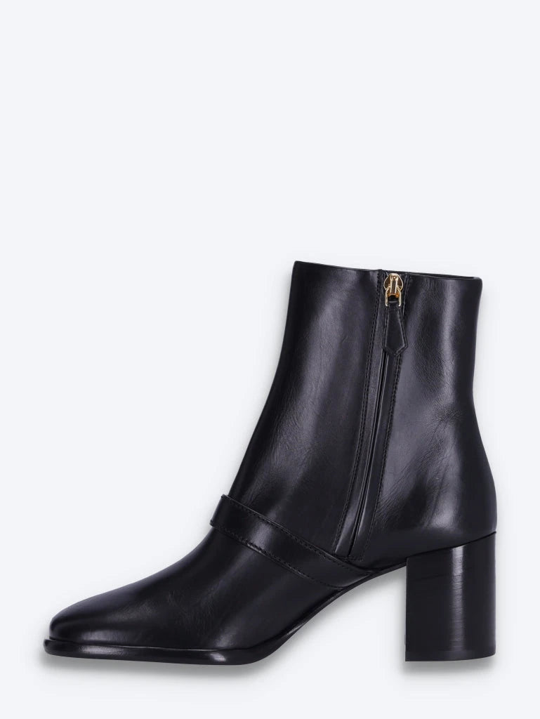 Leather ankle boots 4