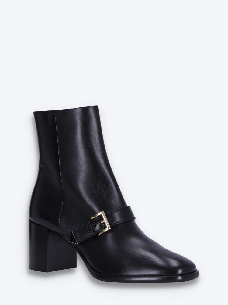 Leather ankle boots 2