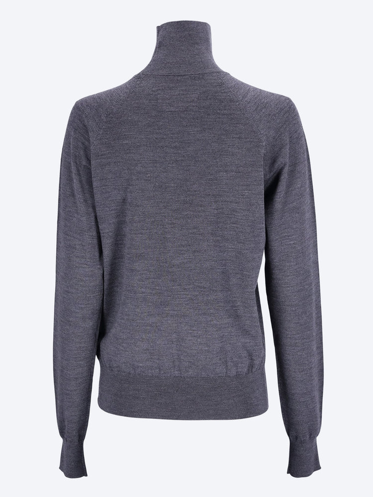 Lightweight high neck top 3