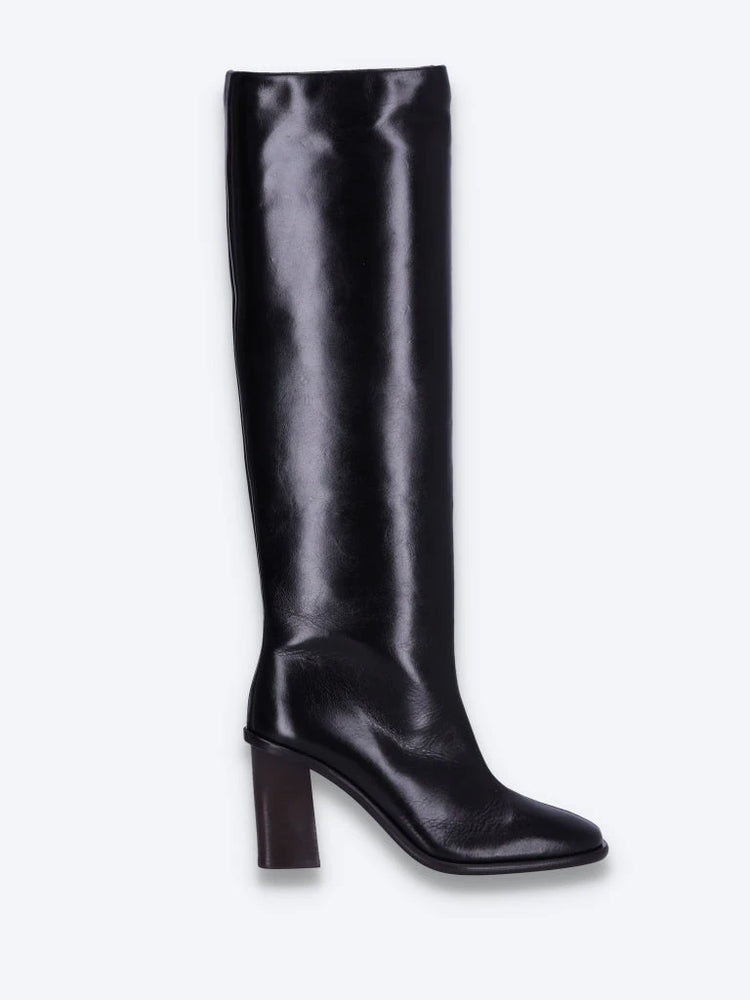 Livia boots 1