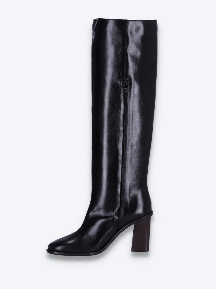 Livia boots 4