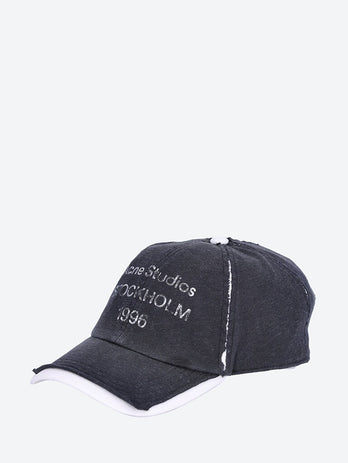 Logo cap