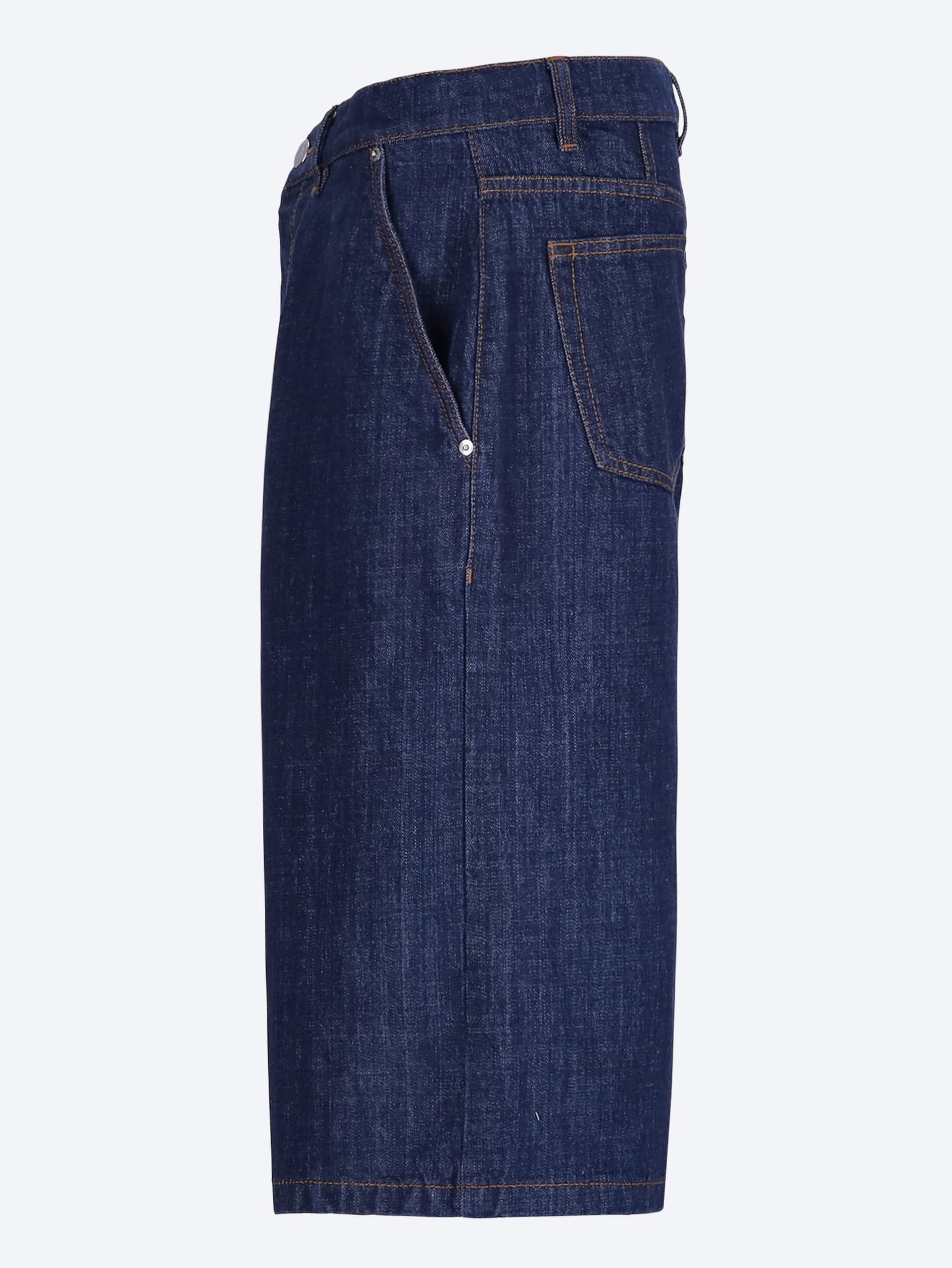 Loose bermuda shorts 2