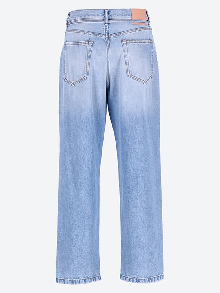 Loose fit jeans 3