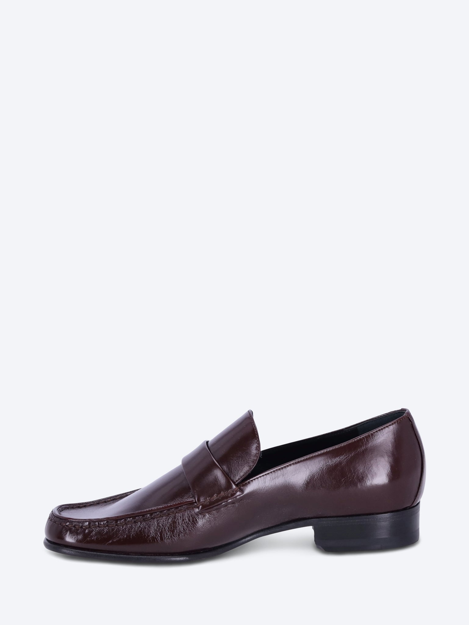 Man's leather loafer 4