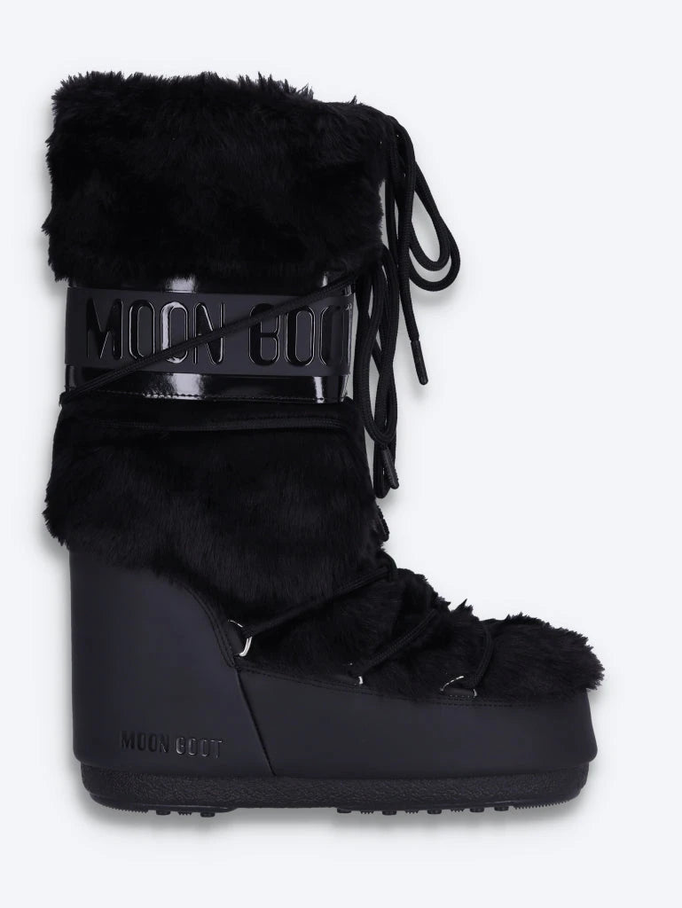 MOON-BOOT