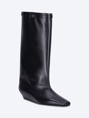 Melting wedged leather boots