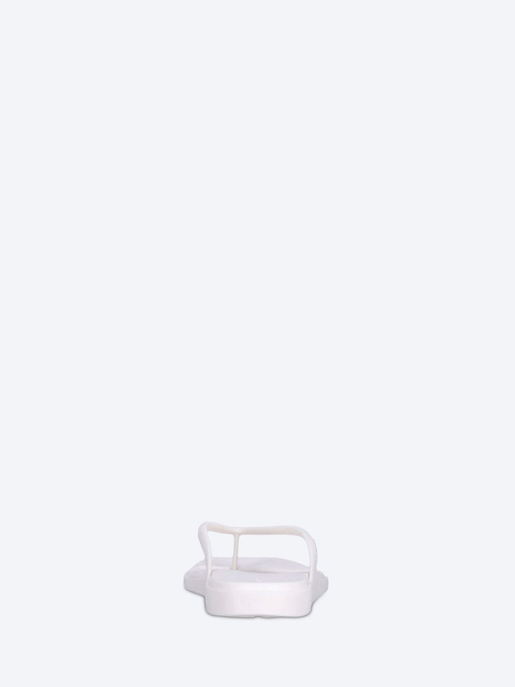 Miami flip sandals 5