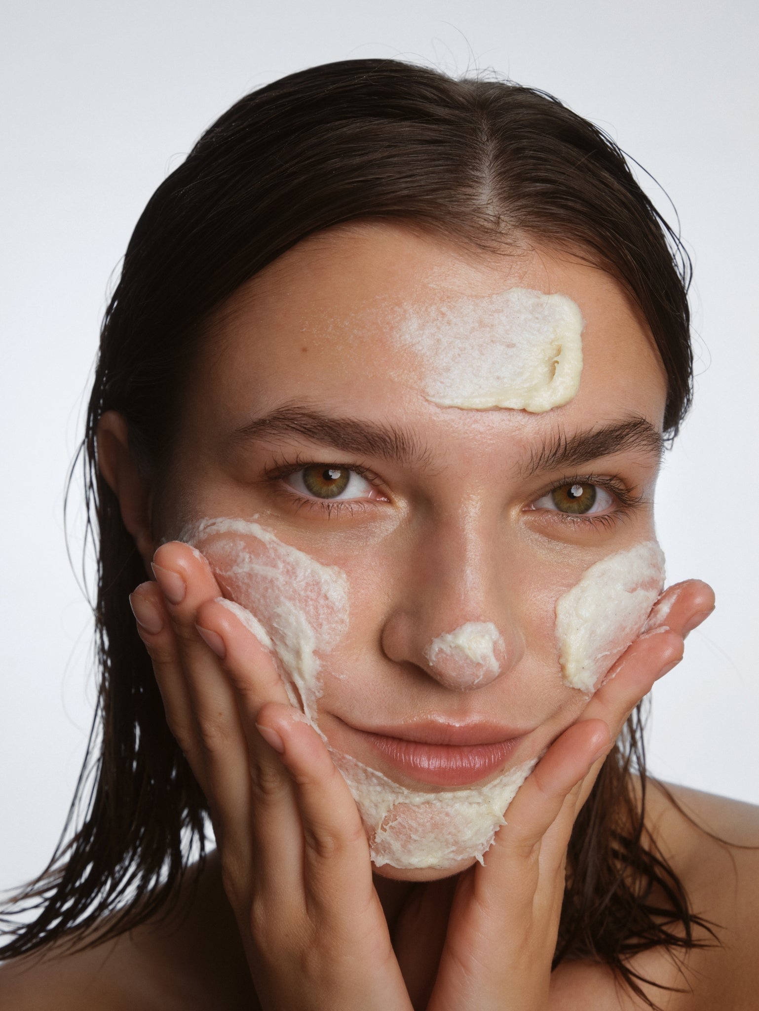 Microderm instant glow exfoliator 9