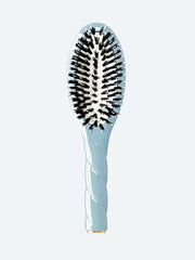 N.02 the essential baby brush light blue ref: