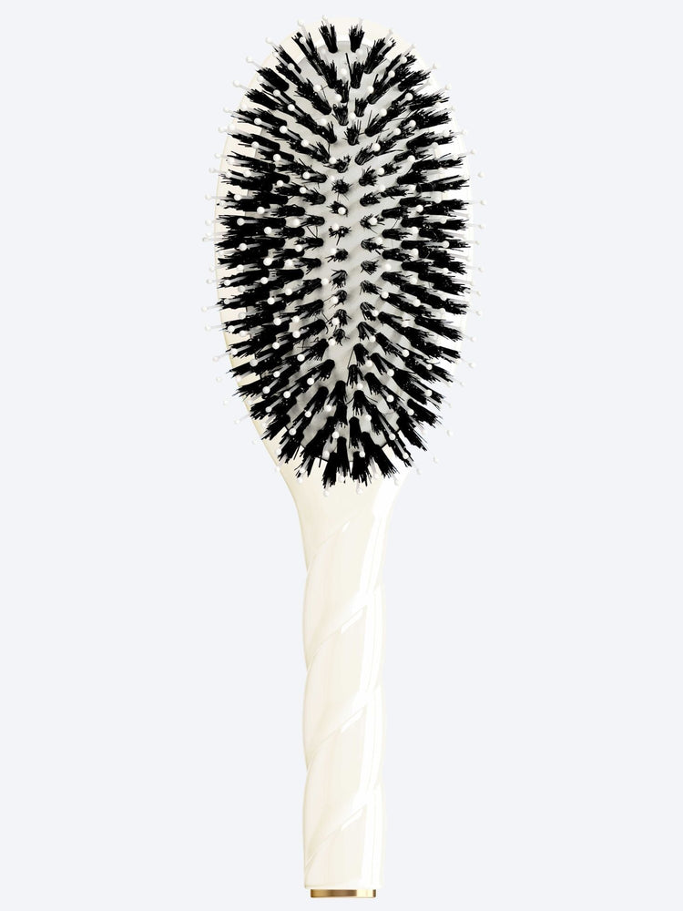 N.03 l'essentiel pinceau doux large blanc crème 1