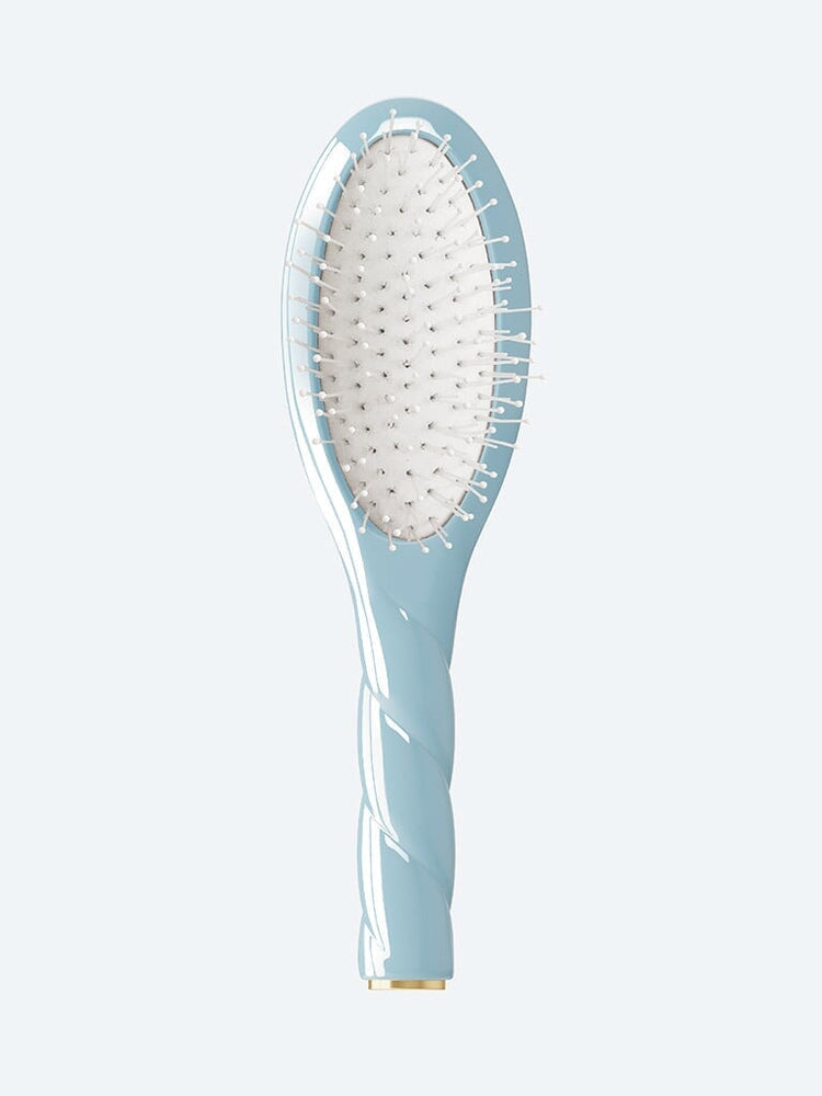 N.04 la brosse miracle bébé bleu clair 1