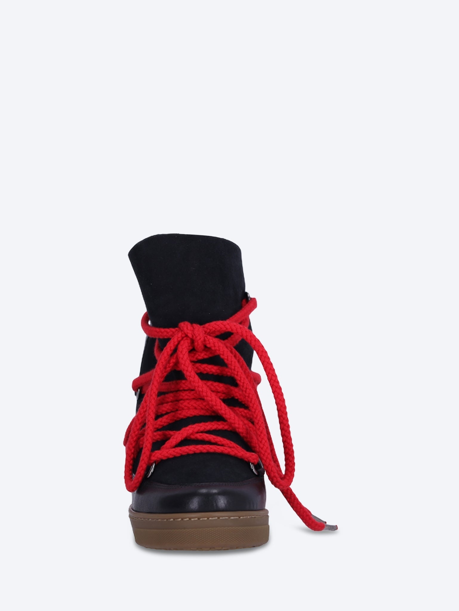 Nowles-Stiefel 3