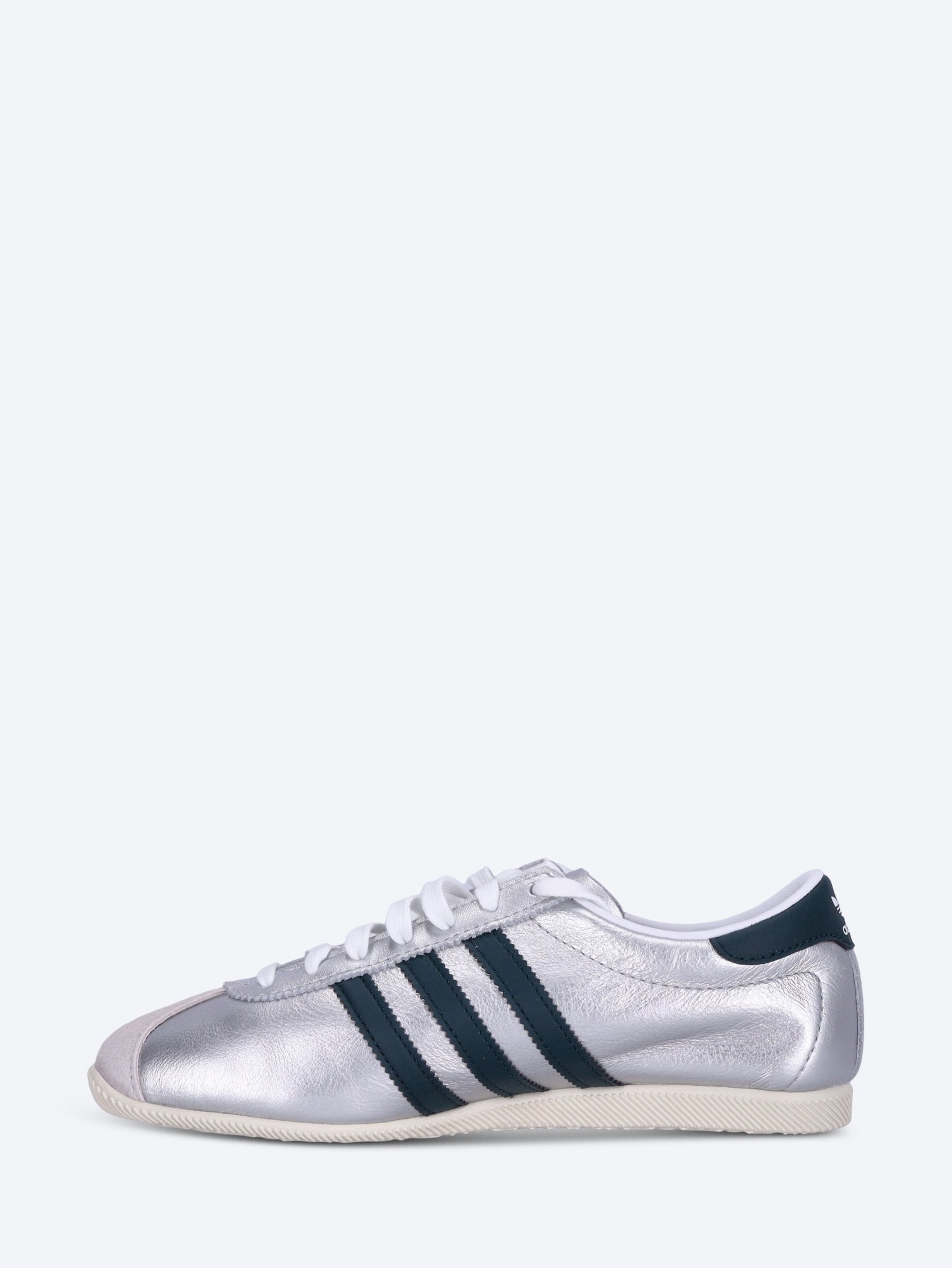 Paris w sneakers 4