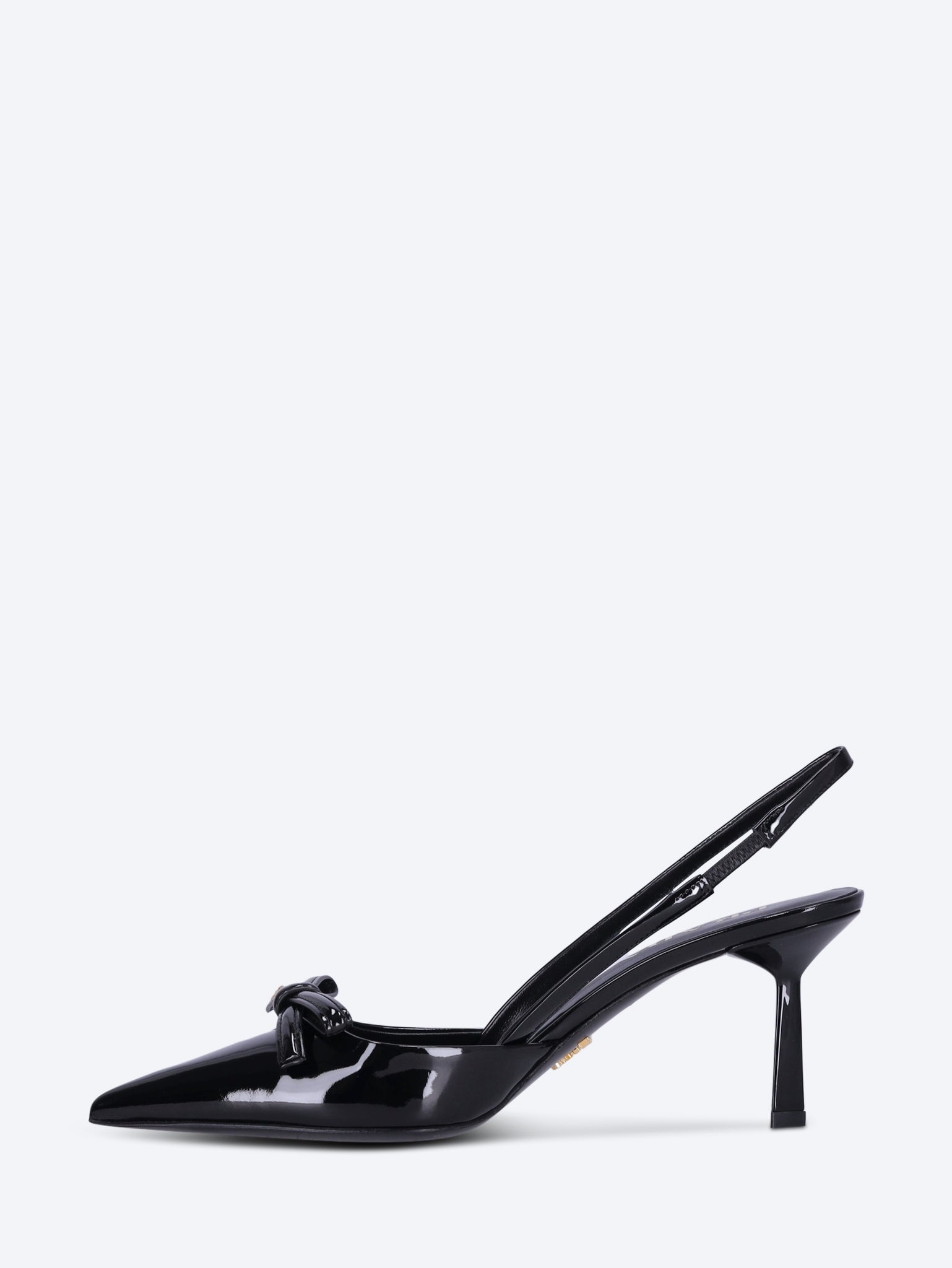 Patent leather pumps 4