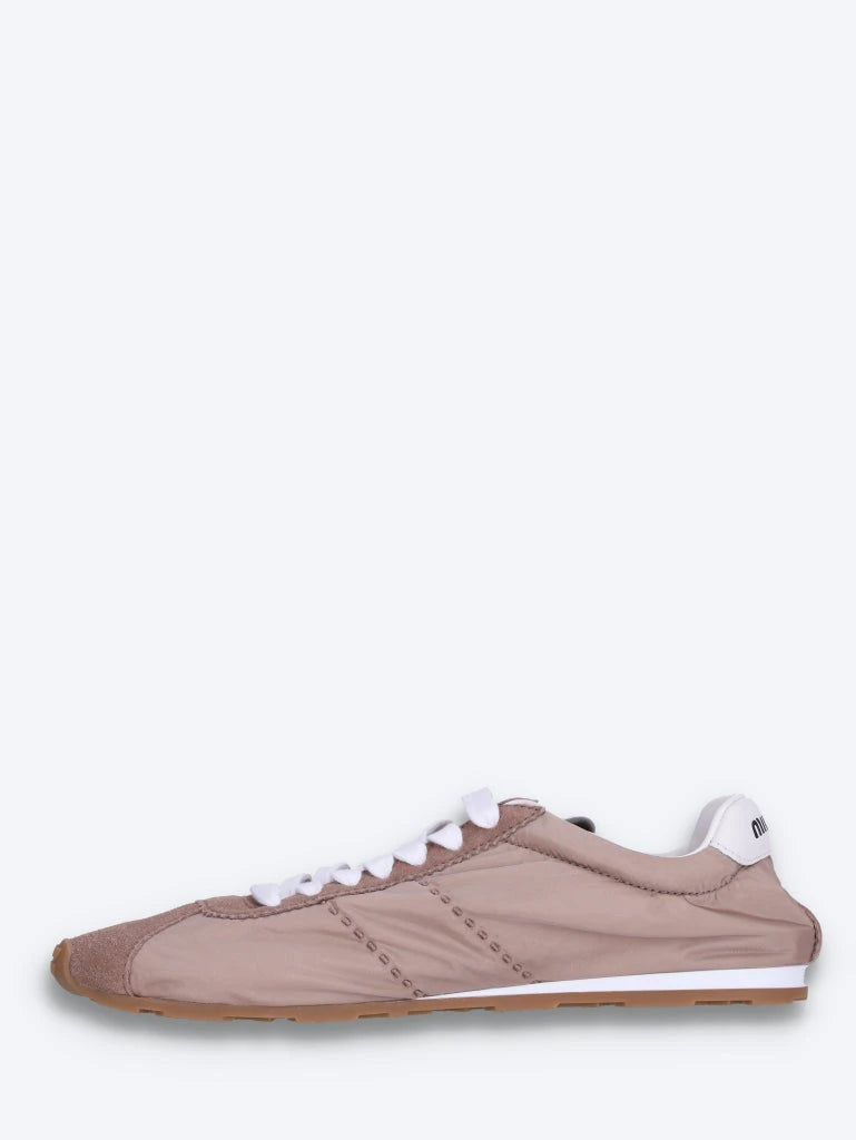 Plume-Sneaker aus technischem Stoff und Wildleder 4