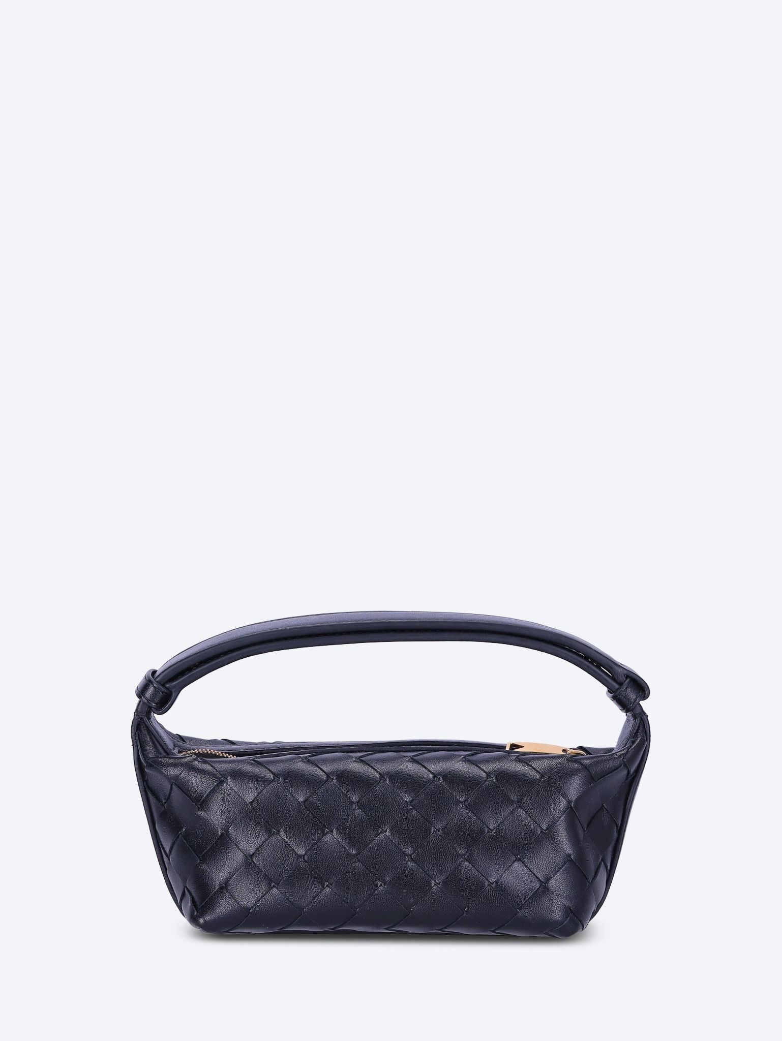 Pouch on strap 4