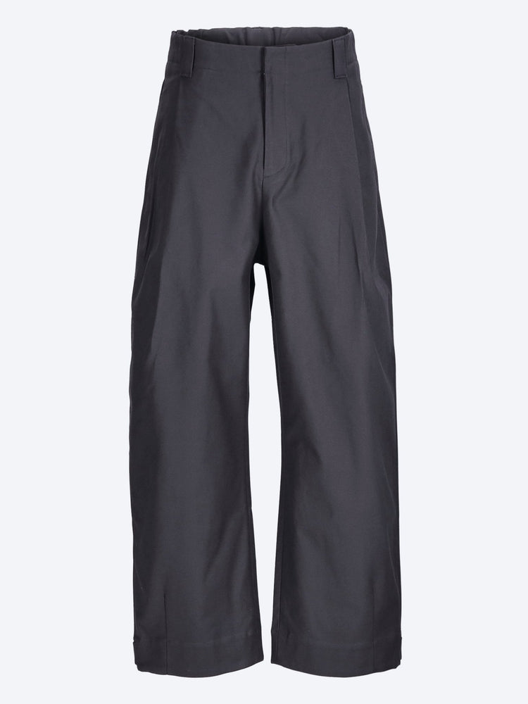 Enfiler un pantalon 1