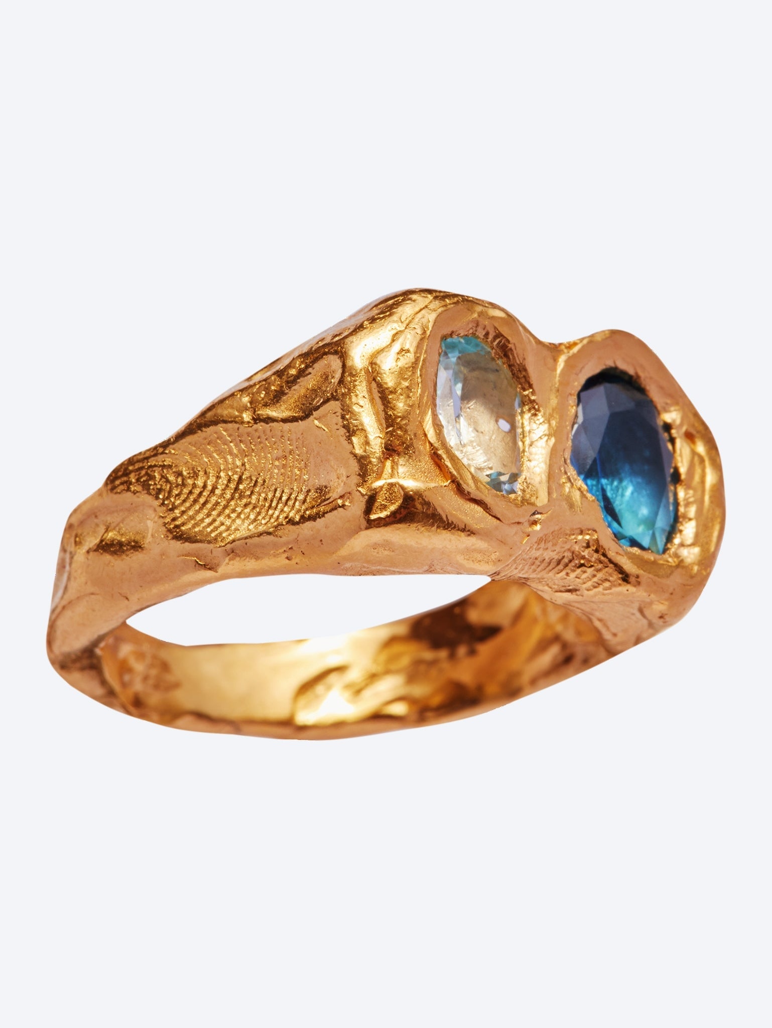 Ring buzo gold blue topaz 2