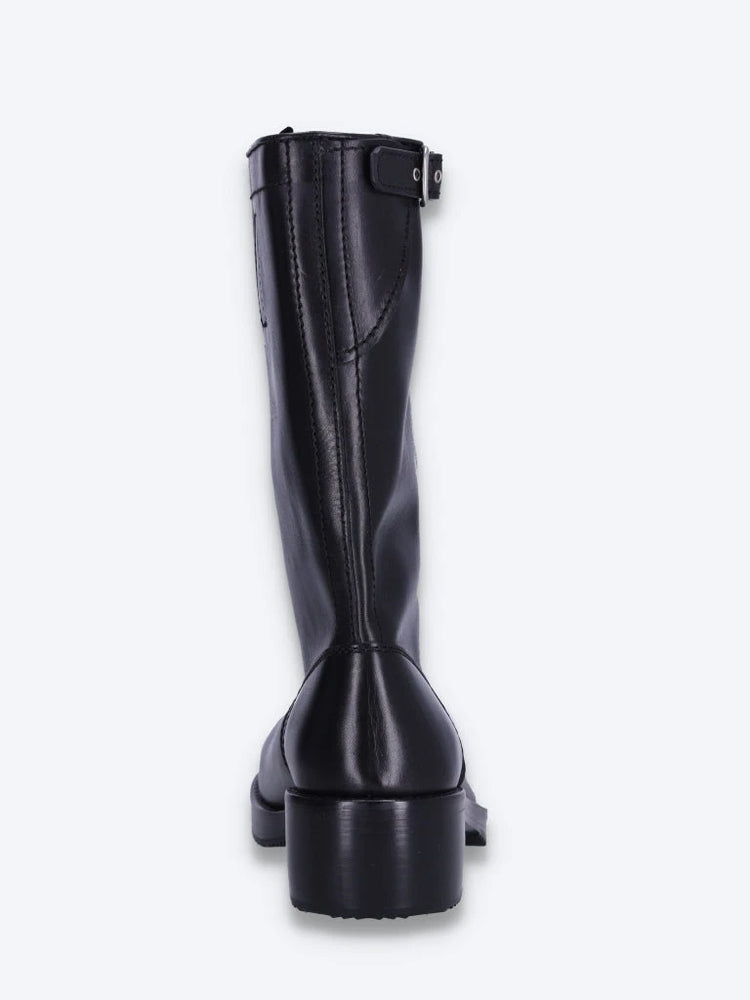 Rounded toe workwear boots 5