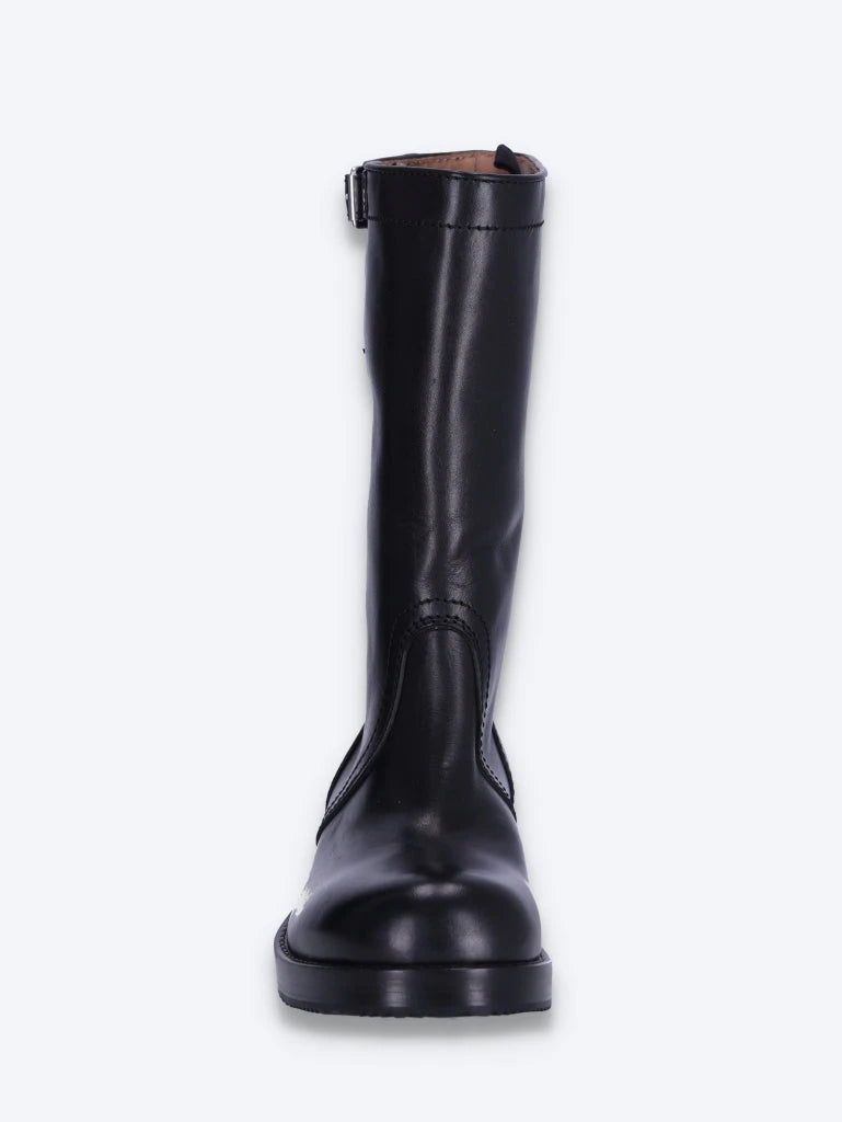 Rounded toe workwear boots 3