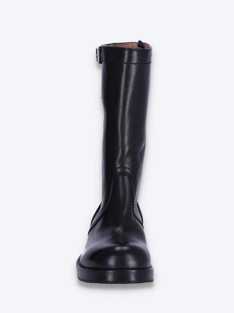 Rounded toe workwear boots 3