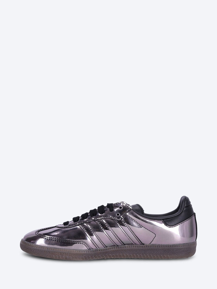 Samba und Turnschuhe 4