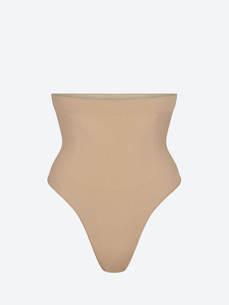 Nahtlos geformter Tanga mit hoher Taille 1