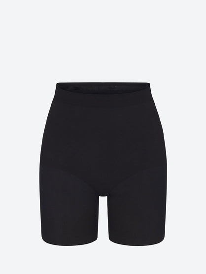 Seamless sculpt mid thigh short