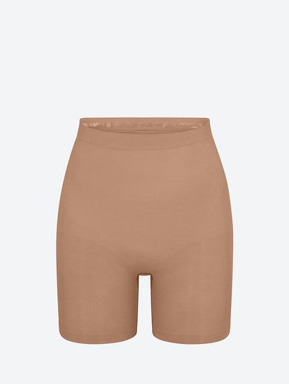Seamless sculpt mid thigh short