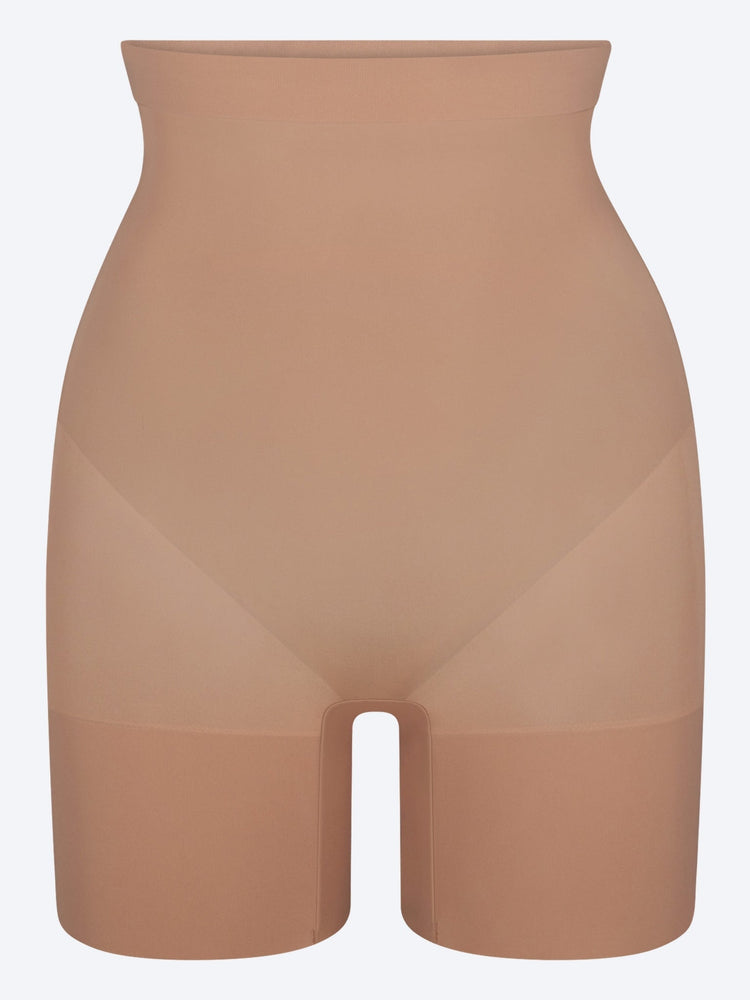 Sheer seamless mid thigh shorts 1