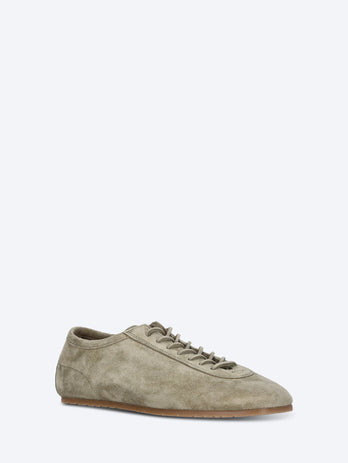 Slim suede sneaker