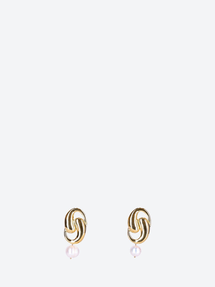 Sonia knot pearl earrings 1