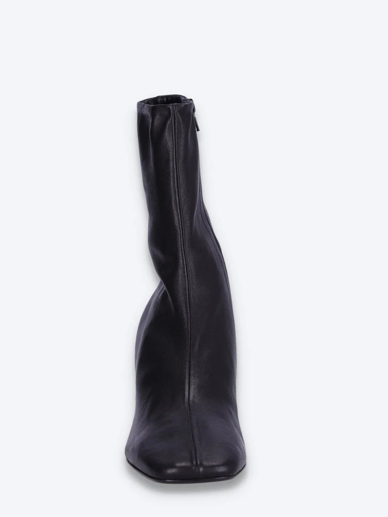 Stiefeletten mit eckiger Spitze 3
