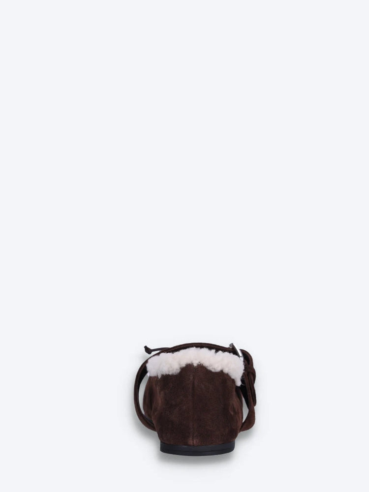 Ballerinas aus Wildleder und Shearling 5