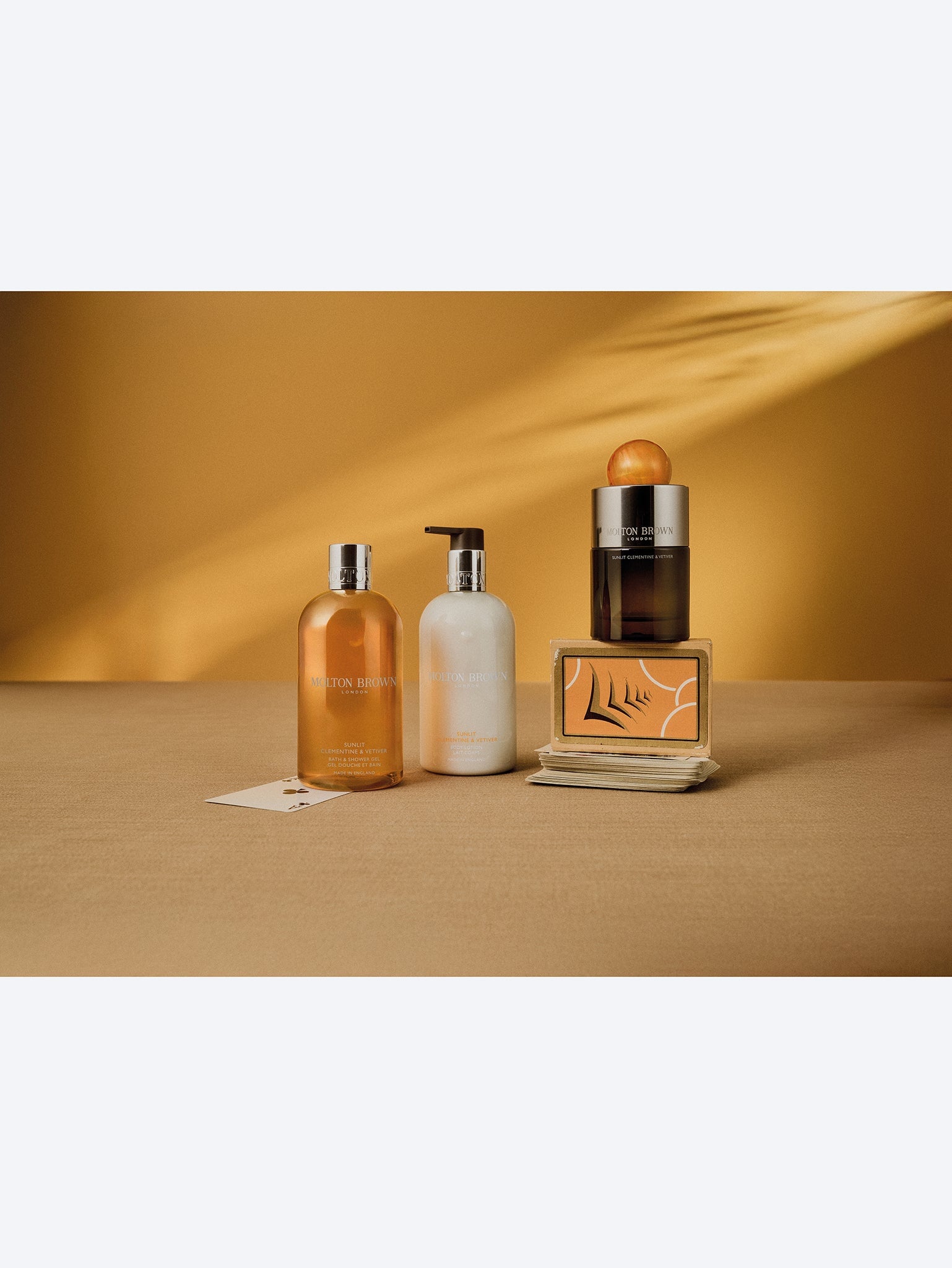 Sunlit clementine & vetiver body lotion 300ml 3