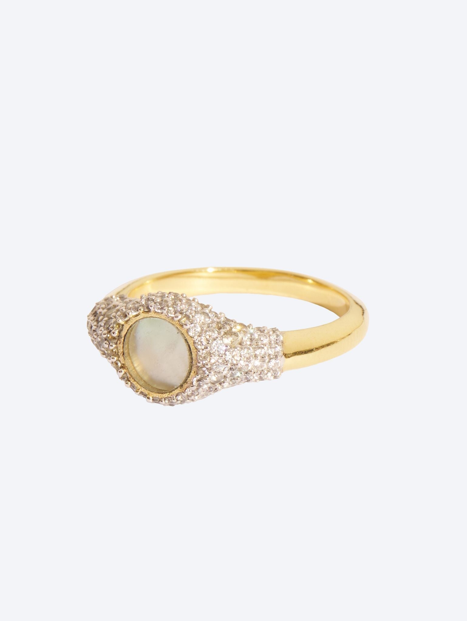 Sunny ring nacre 1