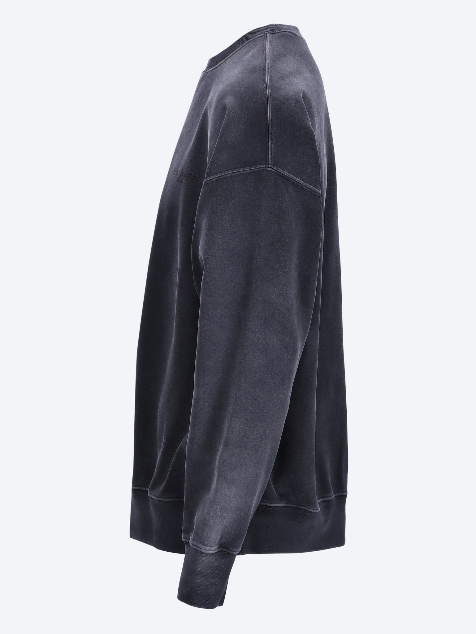 Sweatshirt 2