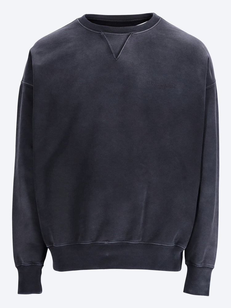Sweatshirt 1