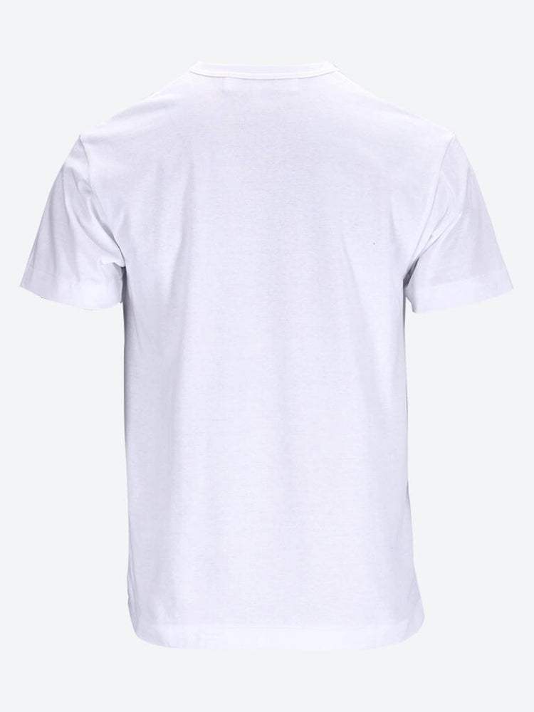 T-Shirt mit rotem Emblem 2