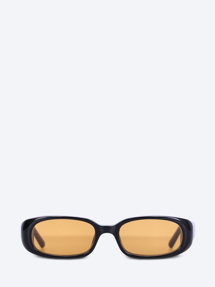 Taylor sunglasses 1