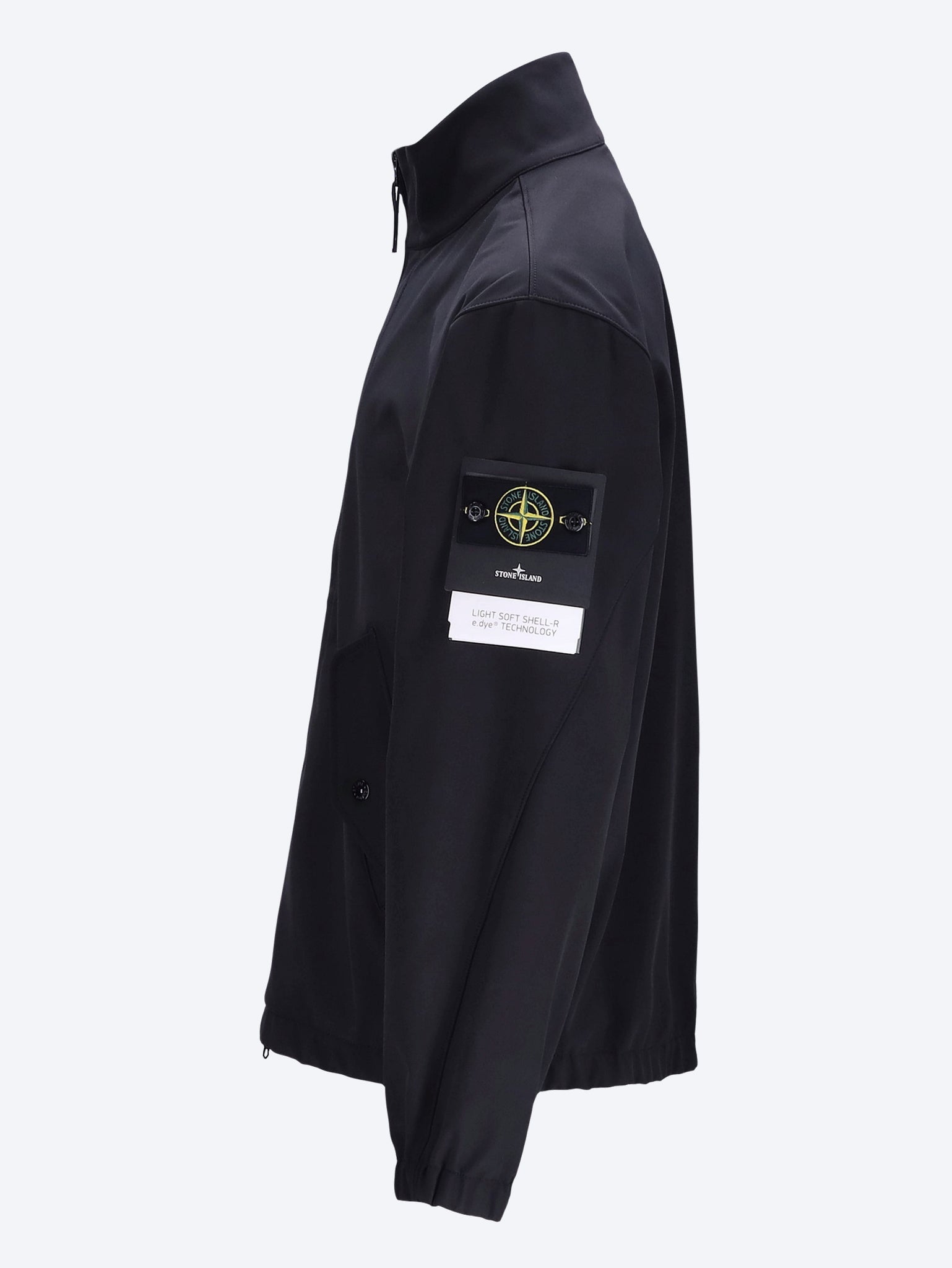 Technologie dans une veste en polyester recyclé 2
