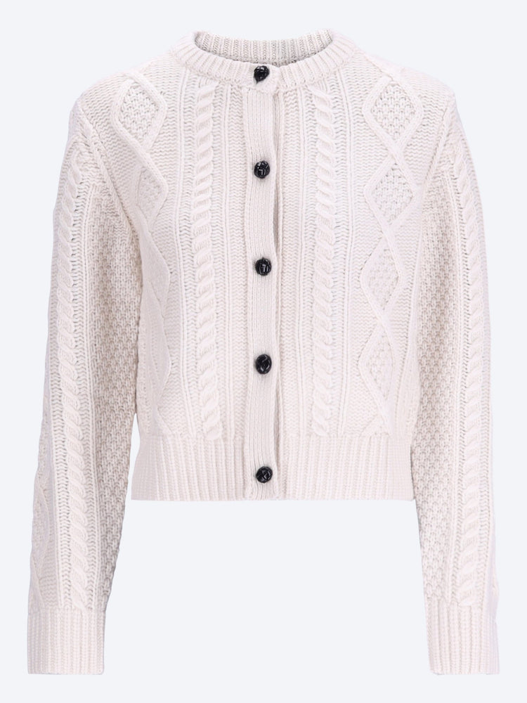 The cable knit sweater 1