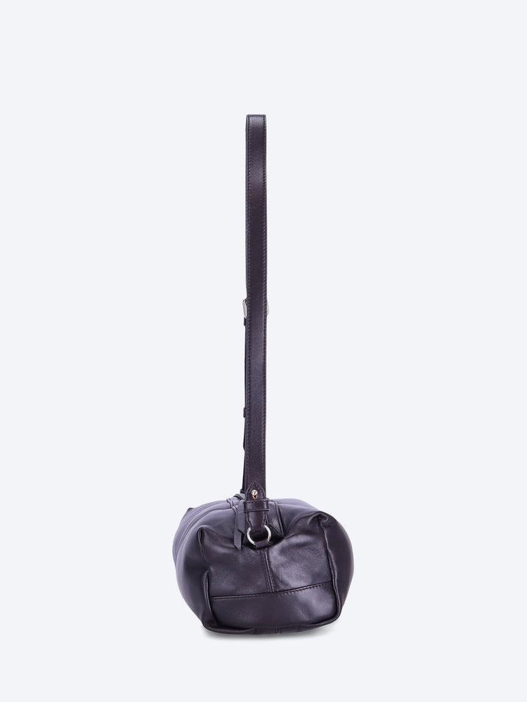Die Pflege-Slingbag 4