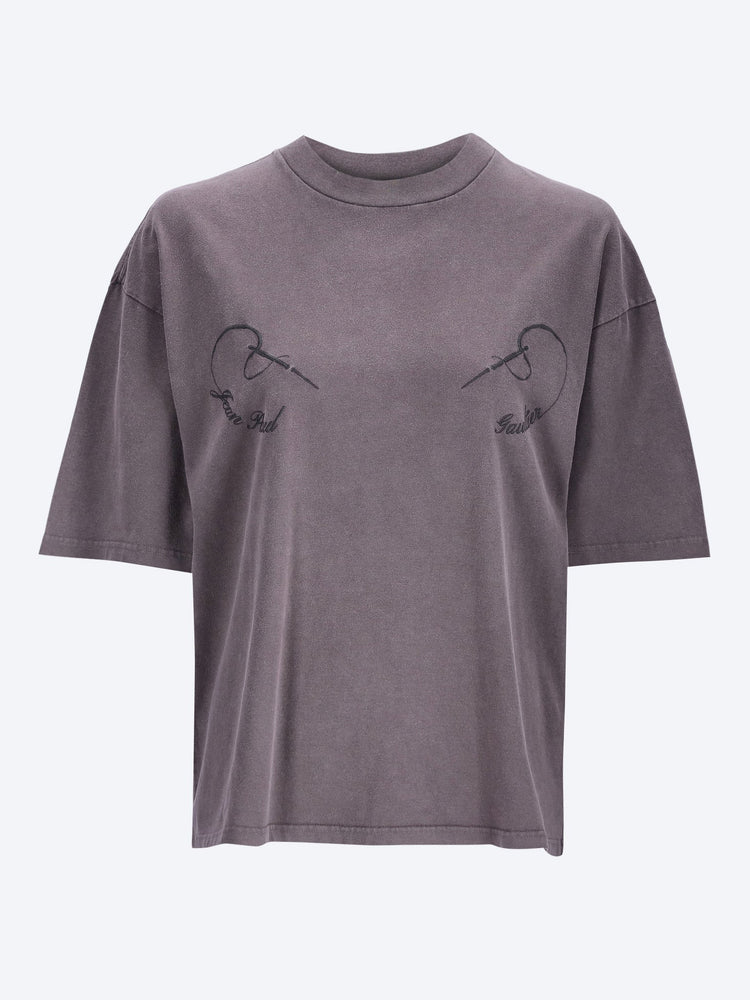 Das übergroße T-Shirt „The Needles“ von Jean Paul Gaultier 1