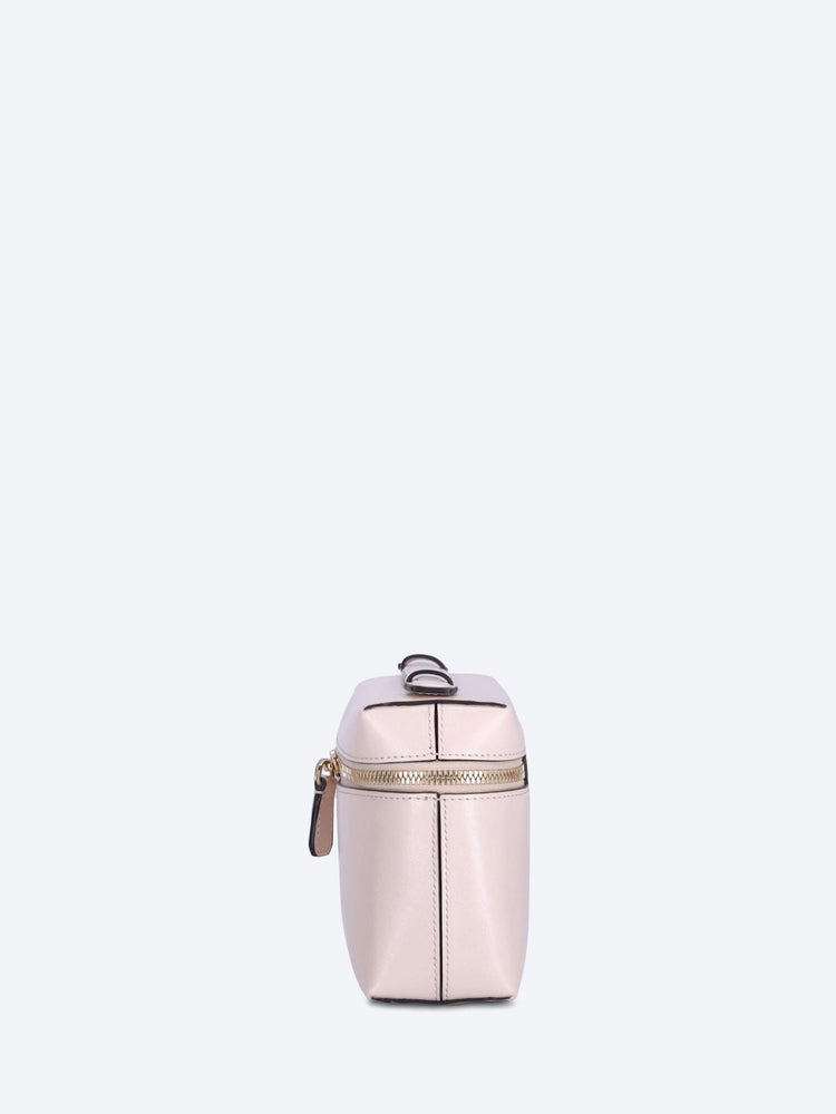 The vanity cross body bag 3